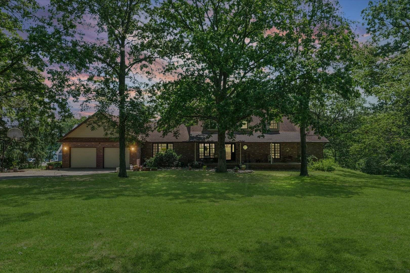 Loda, IL 60948,112 Dakota DR