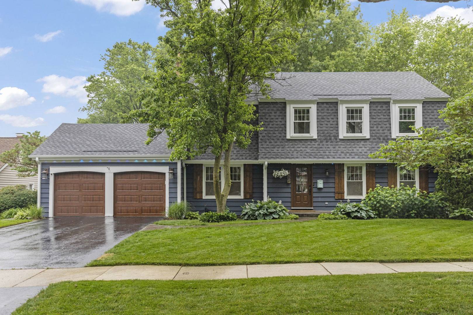 Naperville, IL 60563,109 E 14th AVE
