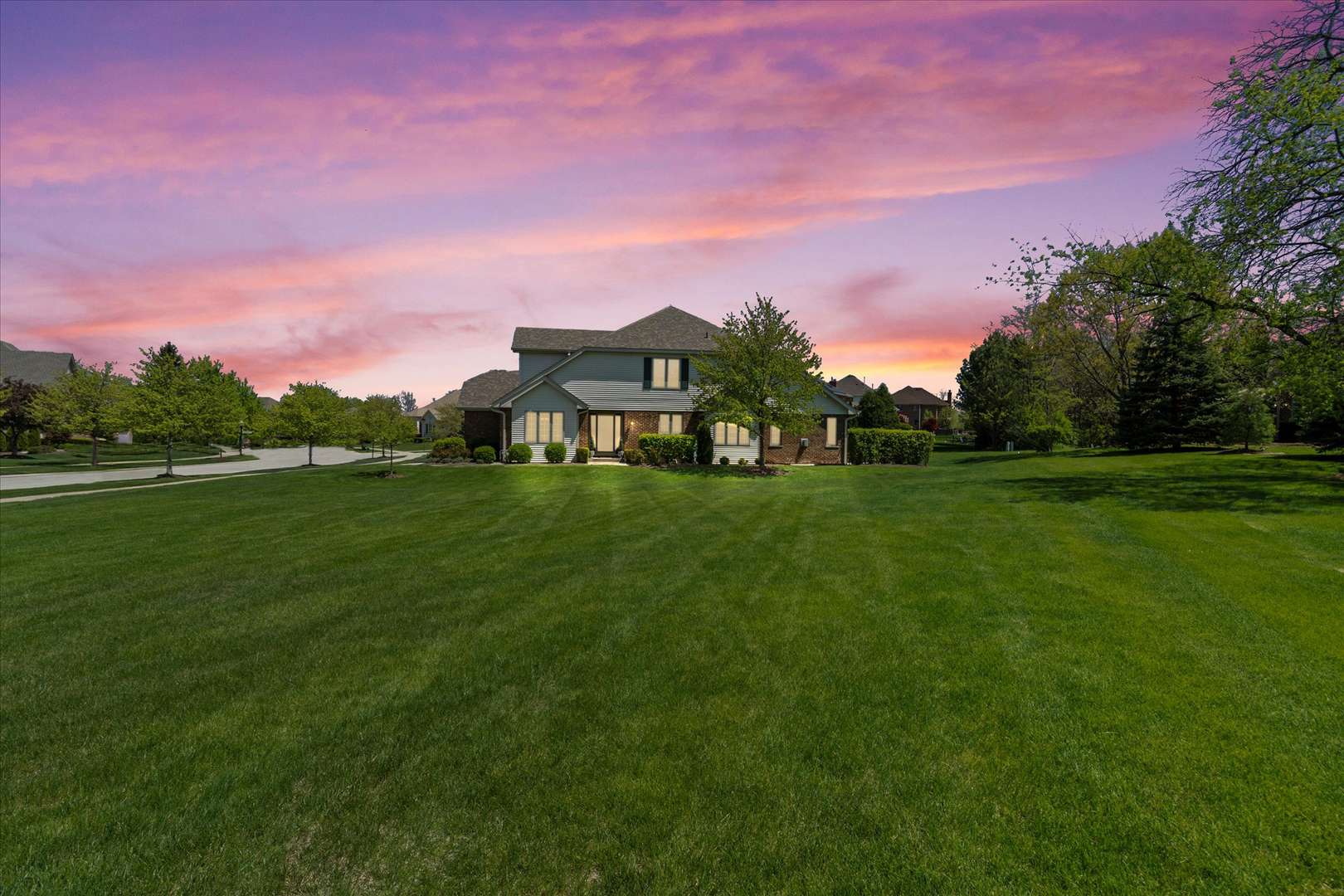 Lemont, IL 60439,12195 Oxford CT