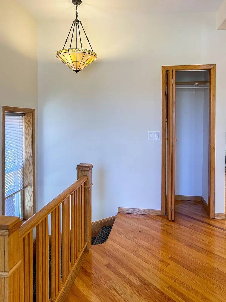 Chicago, IL 60640,1613 W Berwyn AVE #2