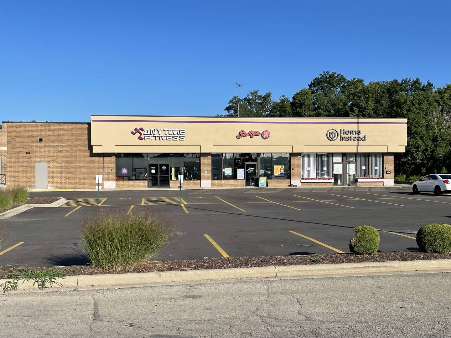 Dekalb, IL 60115,2579 Sycamore RD