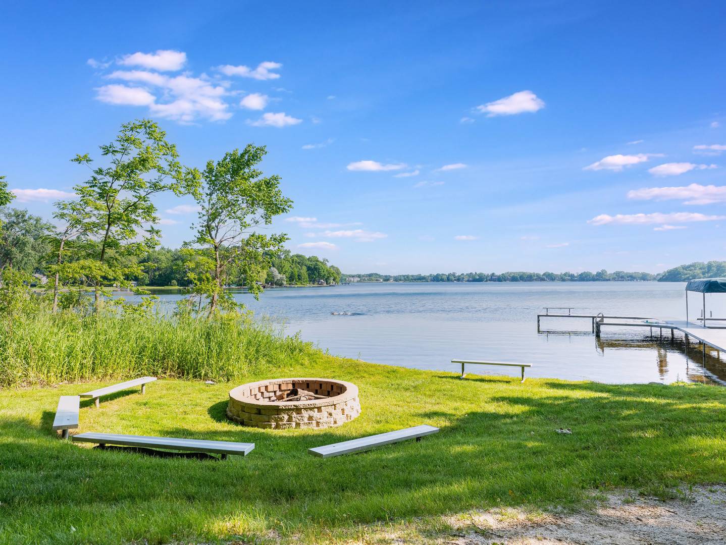 Lake Villa, IL 60046,822 Longwood DR