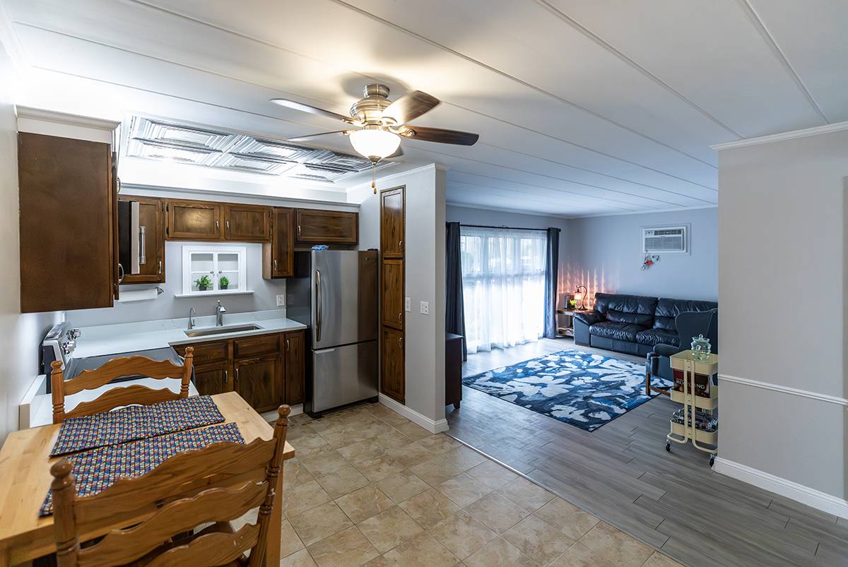 Forest Park, IL 60130,320 Circle AVE #102