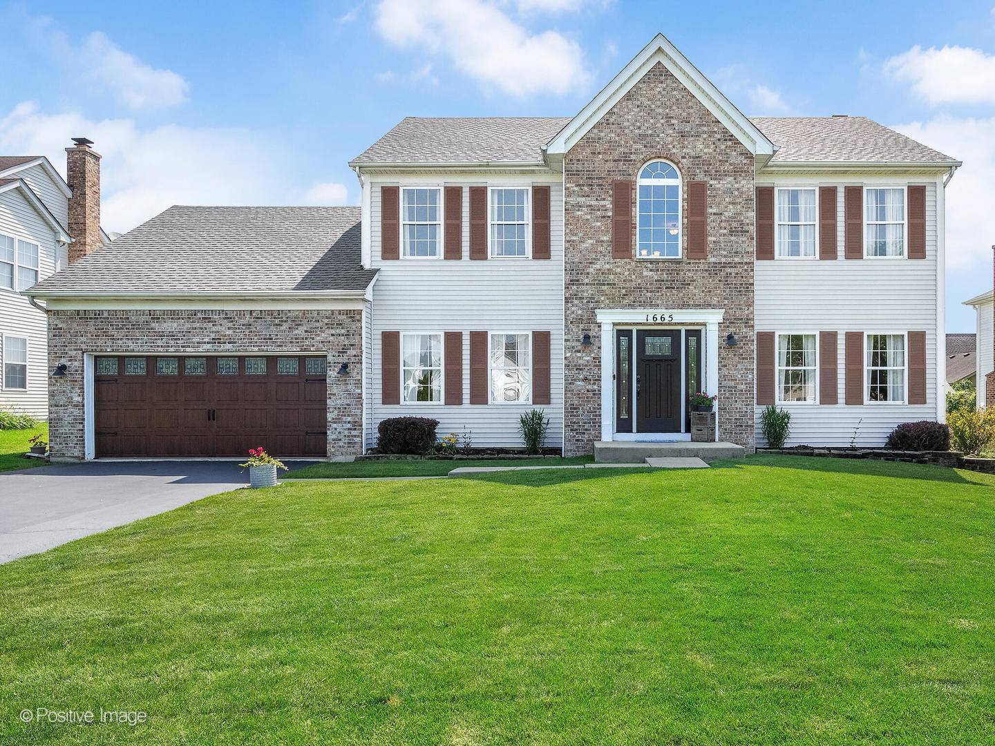 West Chicago, IL 60185,1665 Whispering Oaks CT