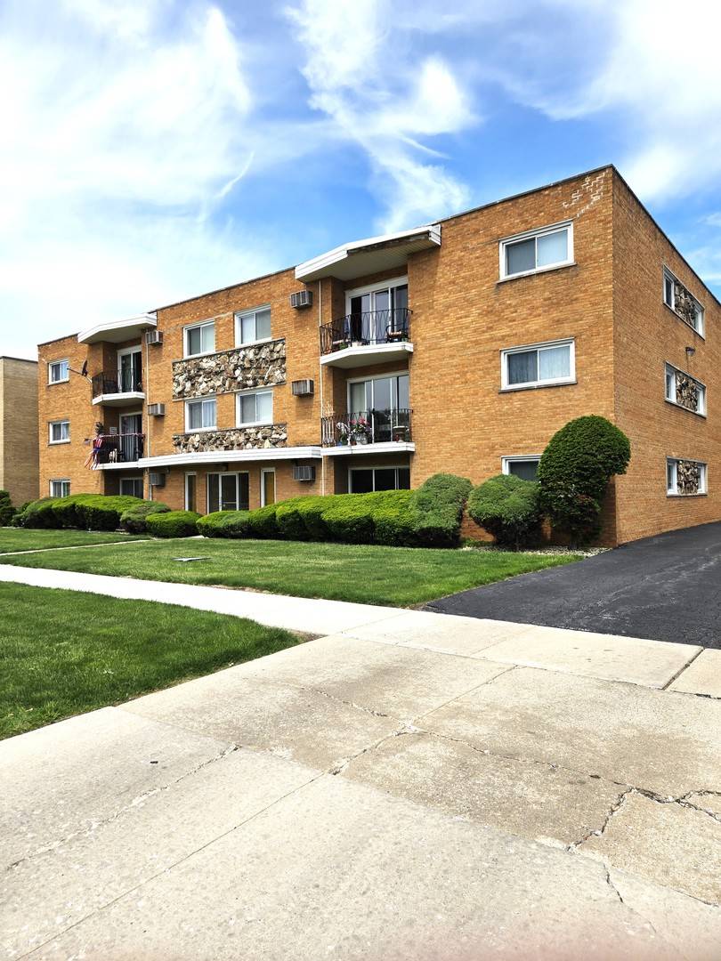 Oak Lawn, IL 60453,4712 W 107th ST #1A