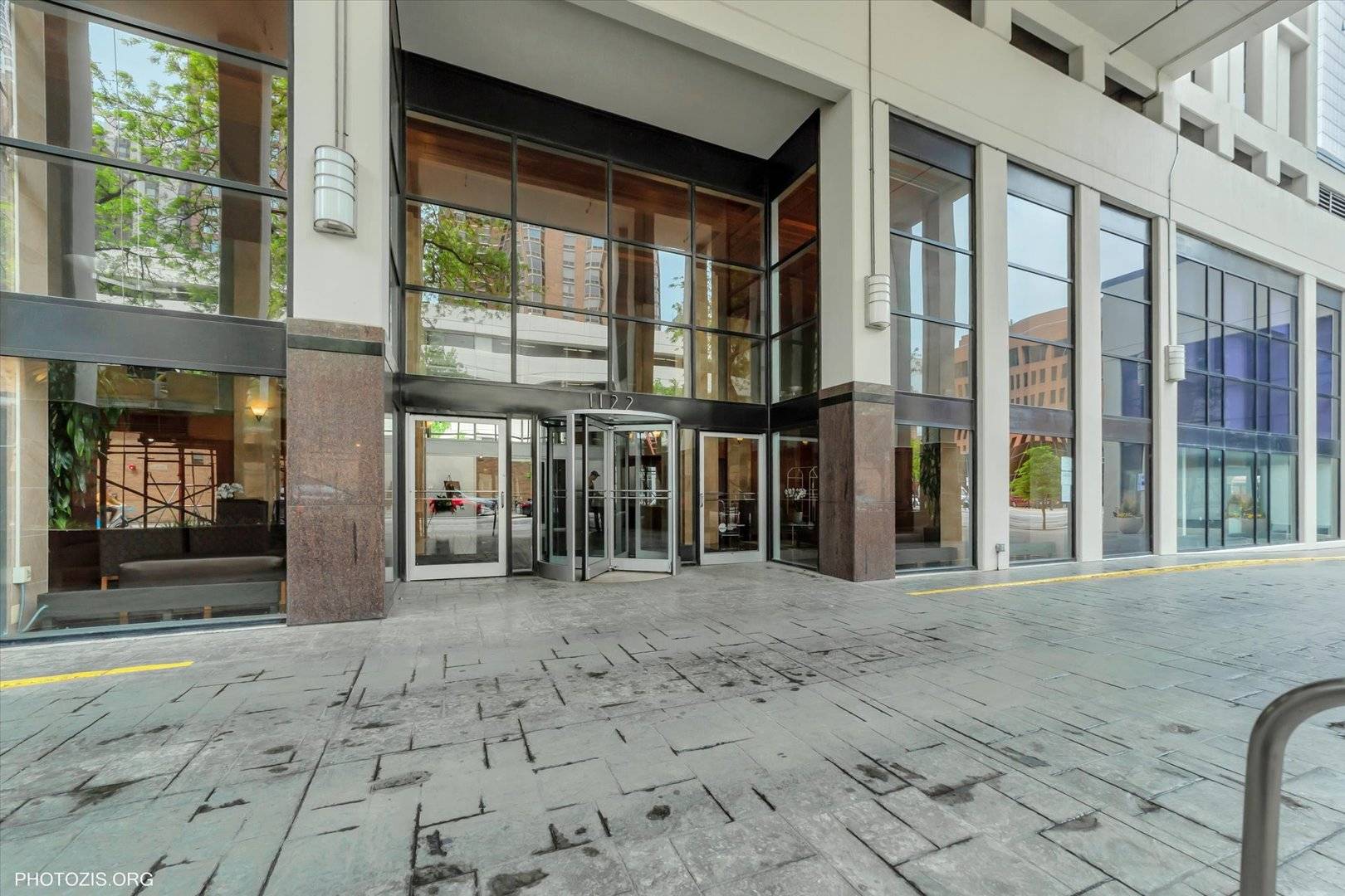 Chicago, IL 60610,1122 N Clark ST #1405