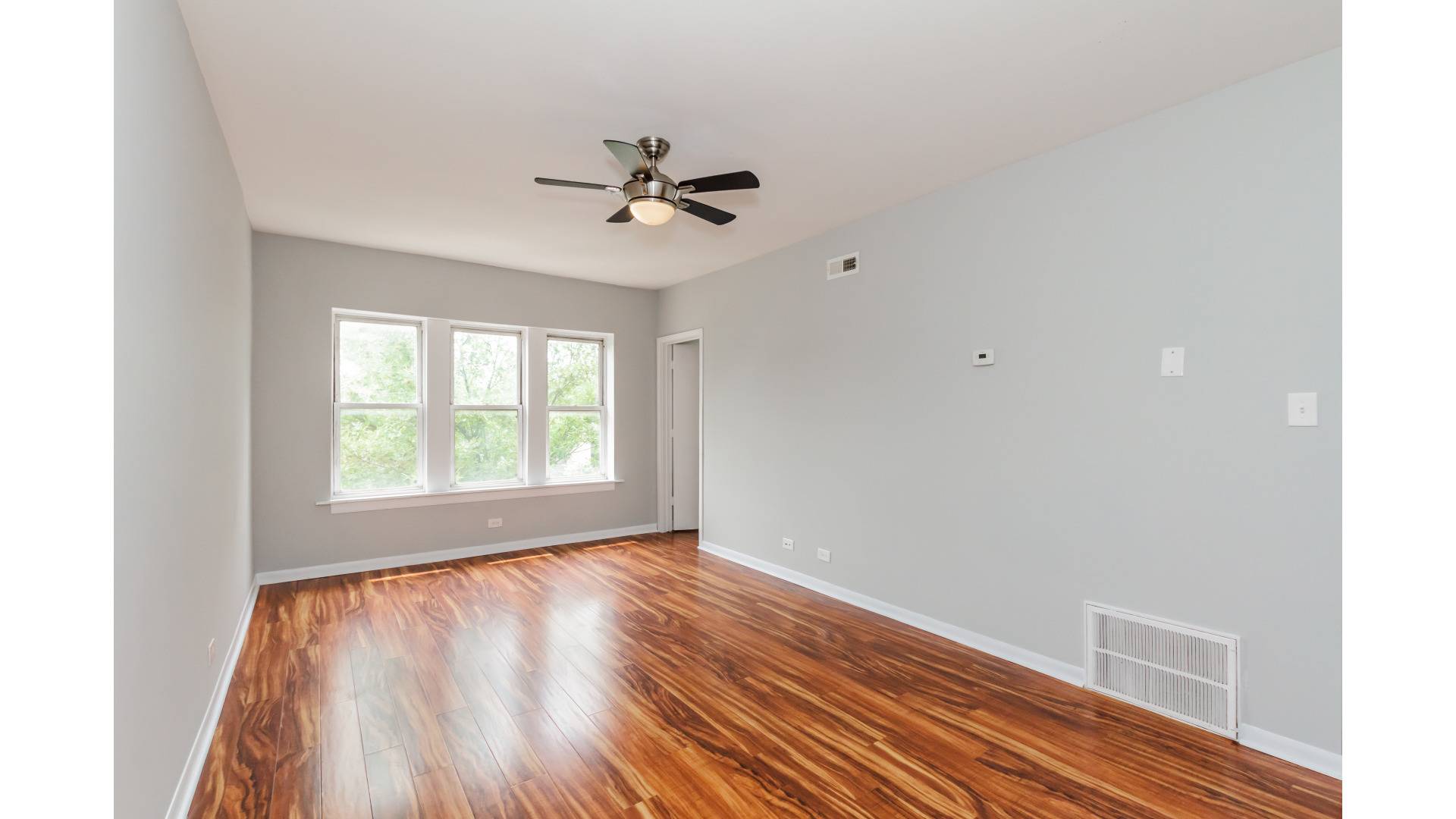 Chicago, IL 60639,4500 W Fullerton AVE #2