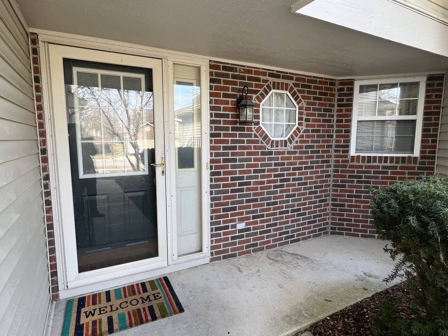 Elgin, IL 60120,809 N SHADY OAKS DR