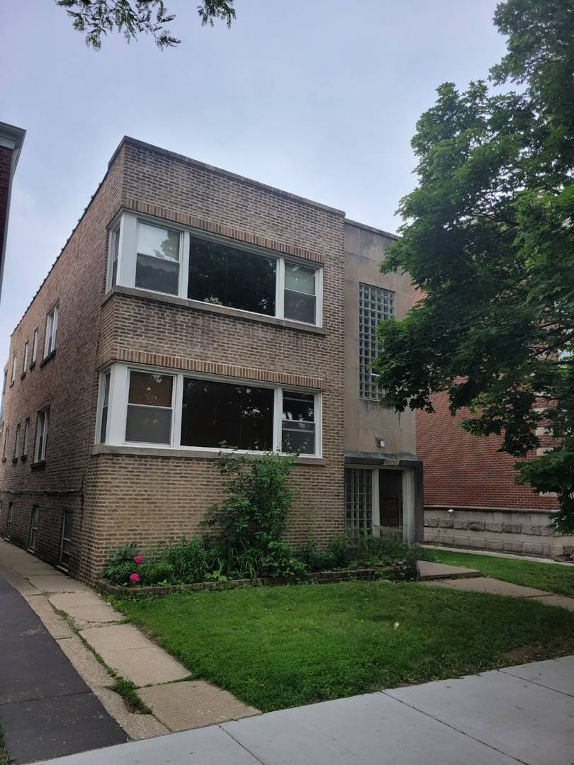 Chicago, IL 60625,2521 W Farragut AVE
