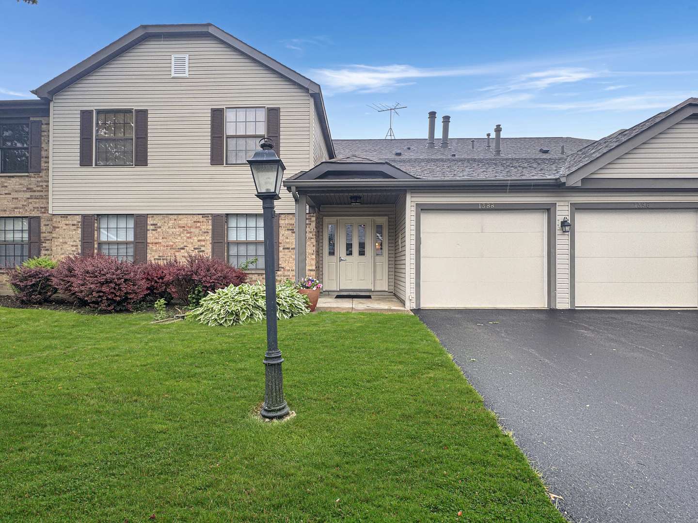Gurnee, IL 60031,1388 Stratford DR #12-C-2