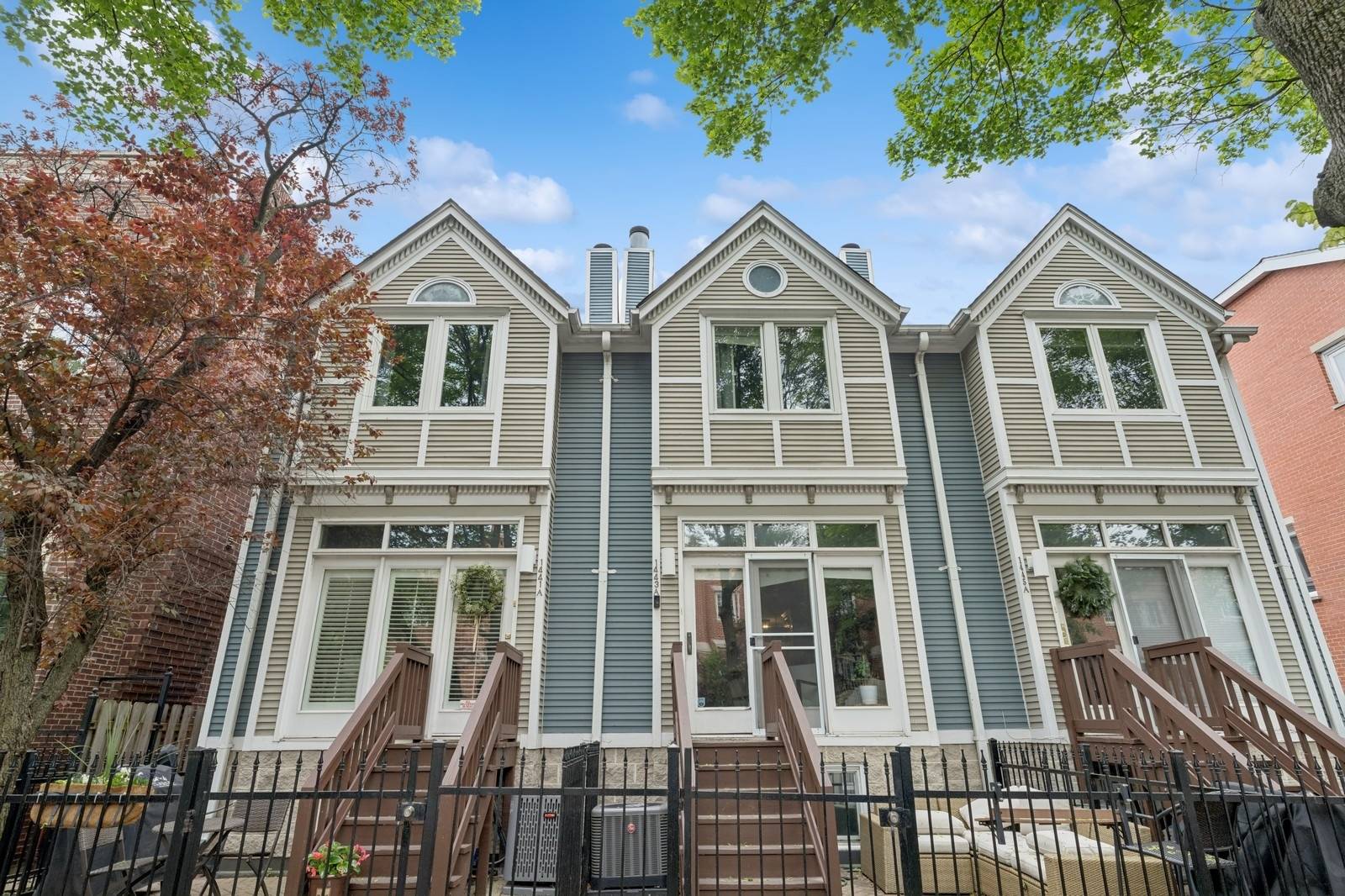 Chicago, IL 60614,1443 W Wrightwood AVE #B
