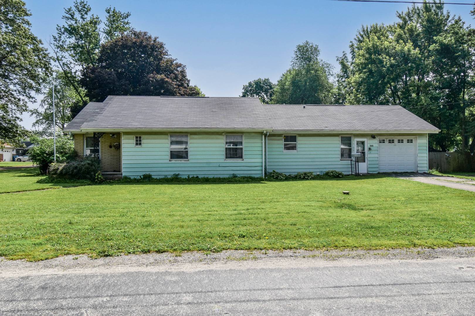 Pontiac, IL 61764,300 S Bentley ST