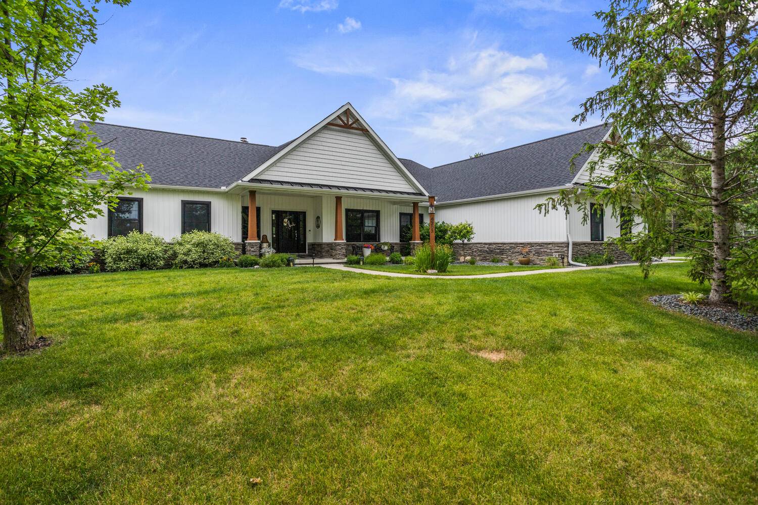 Champaign, IL 61822,4203 Curtis Meadow DR