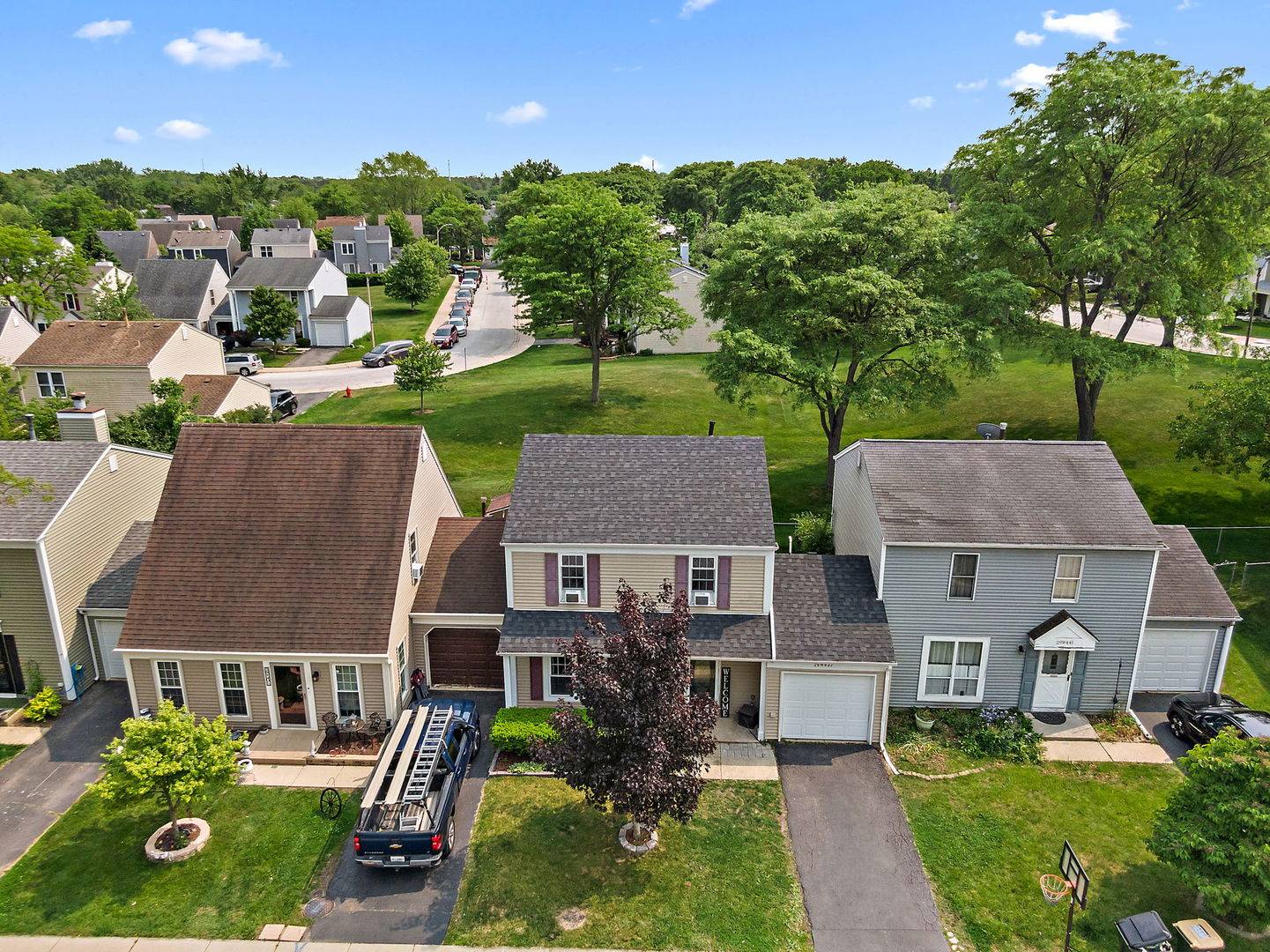 Warrenville, IL 60555,29W437 Butternut LN
