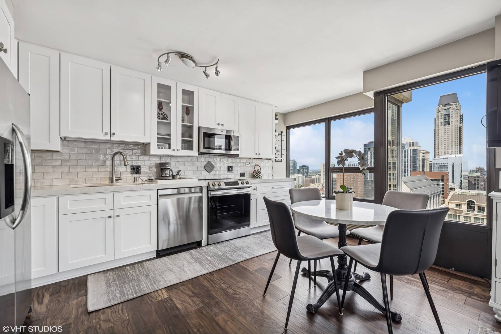 Chicago, IL 60611,30 E Huron ST #3109