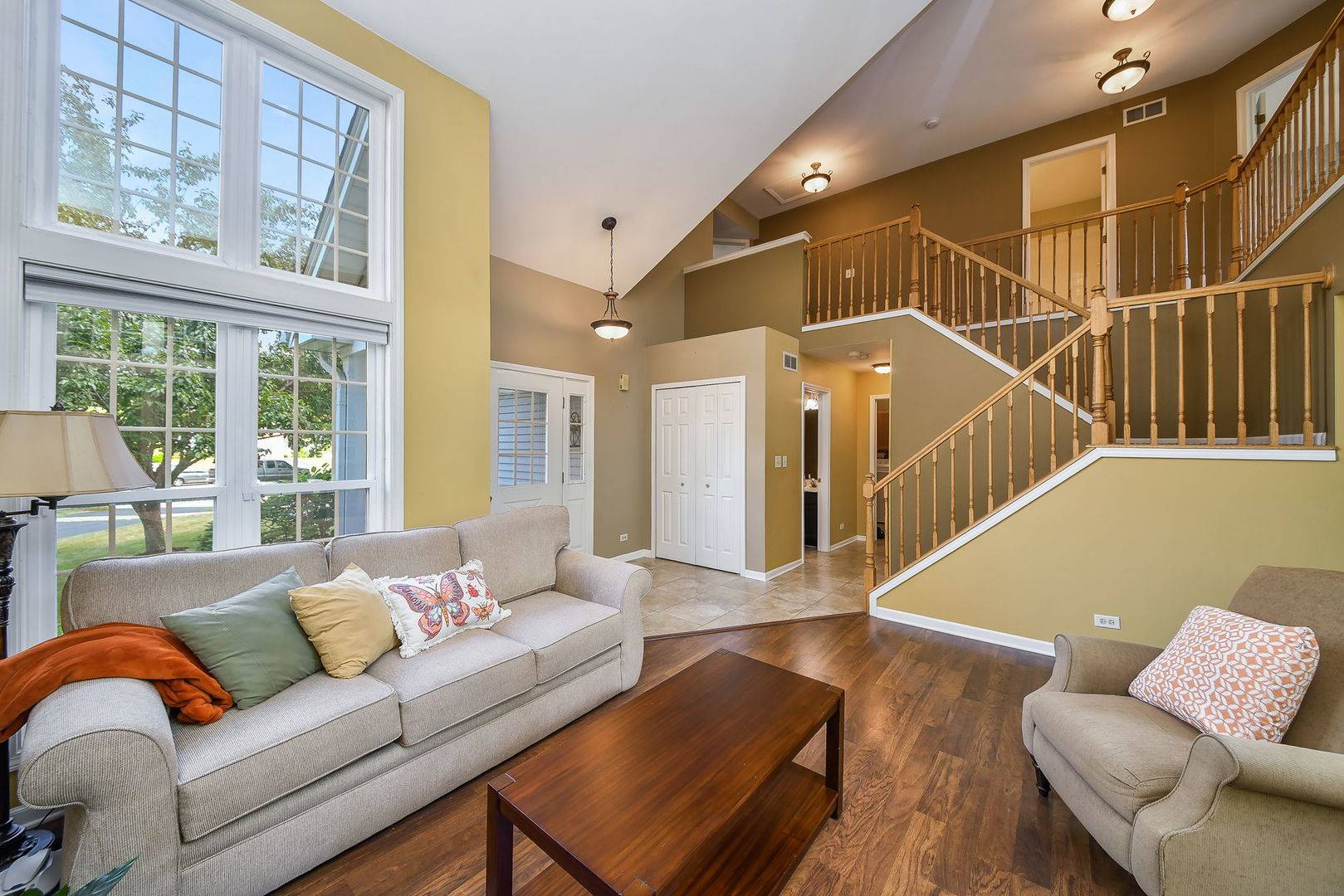 Oswego, IL 60543,440 Prairieview DR