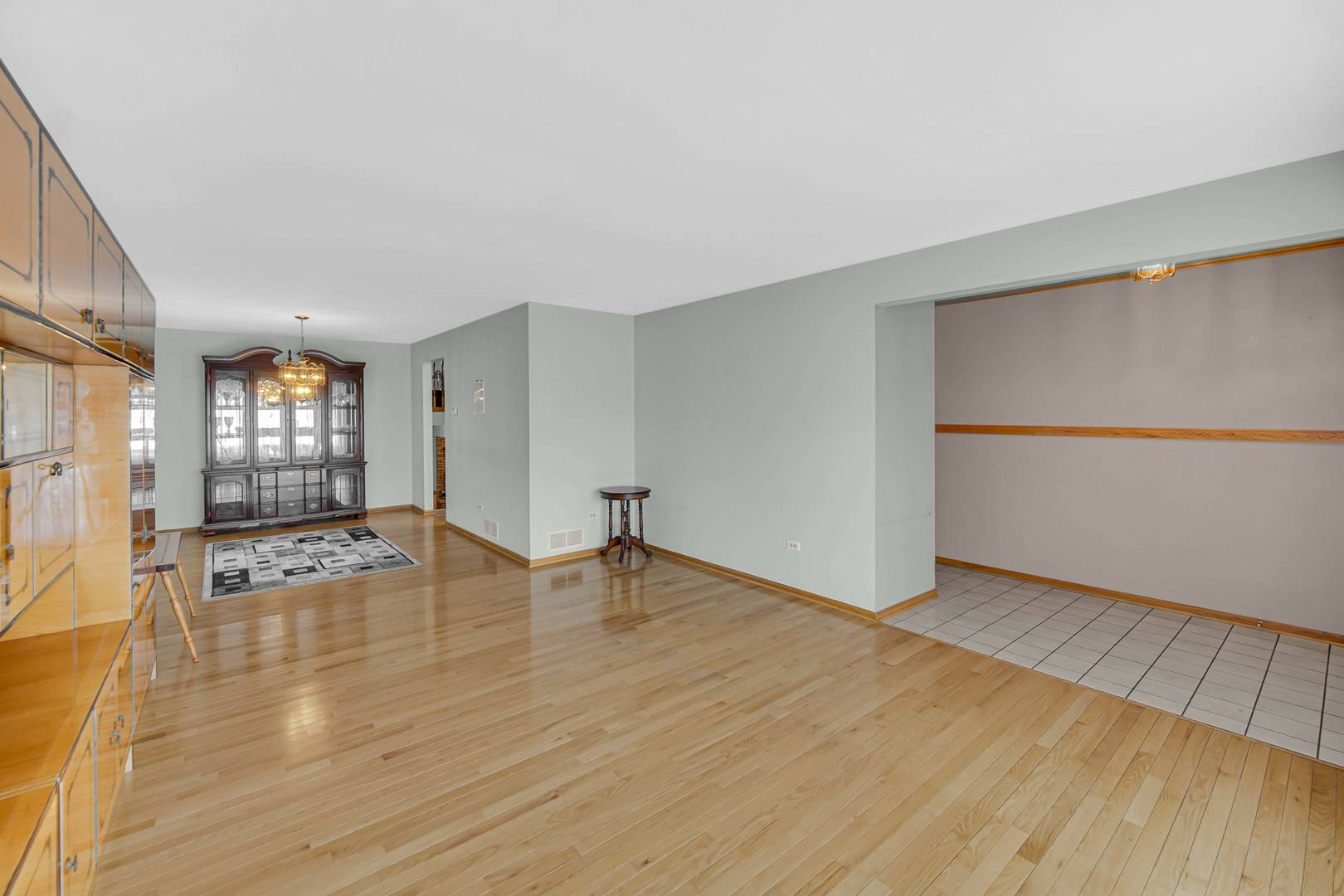 Burbank, IL 60459,7714 Natchez AVE