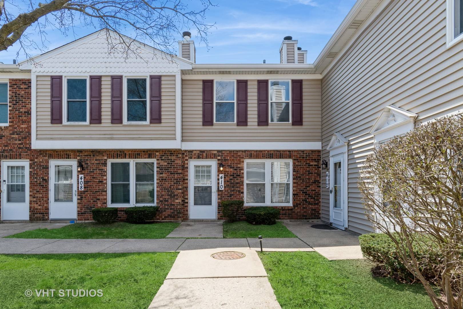 Naperville, IL 60563,410 Kensington CT #410