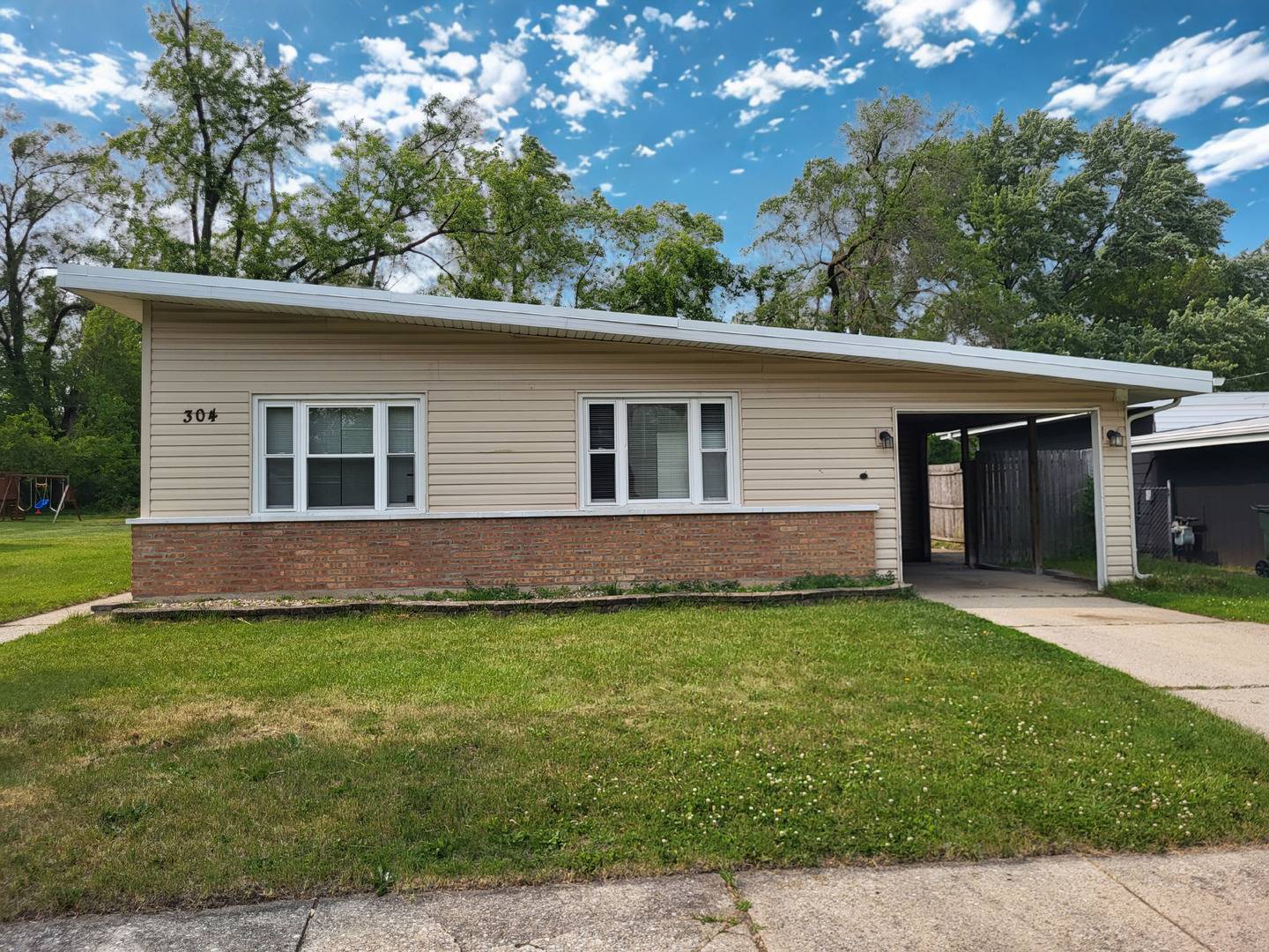 Park Forest, IL 60466,304 Shawnee ST