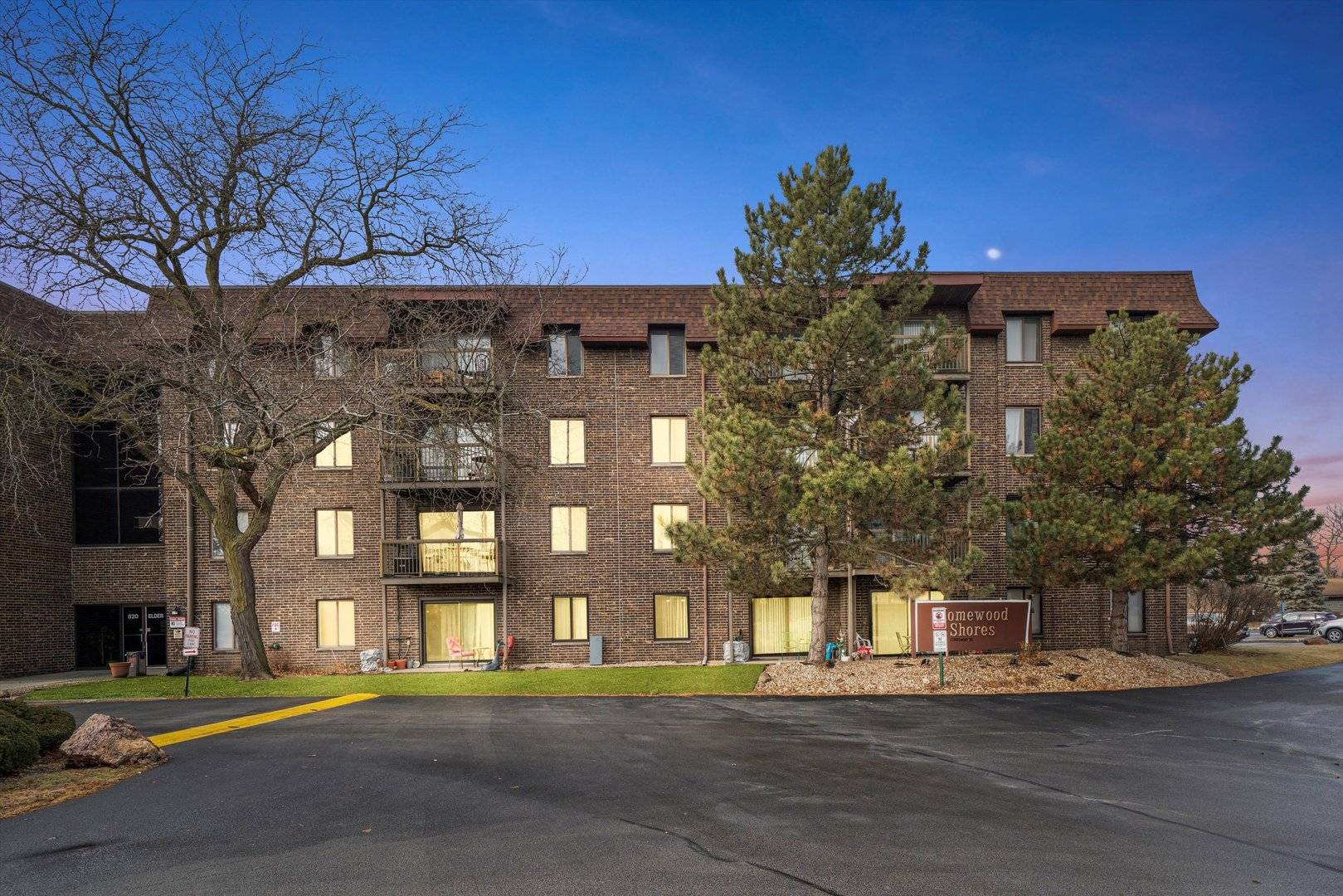 Homewood, IL 60430,820 Elder RD #C412