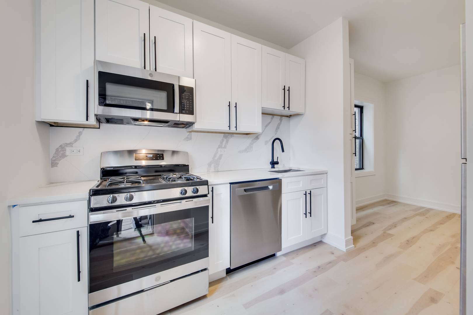 Chicago, IL 60647,3056 W Cortland ST #102