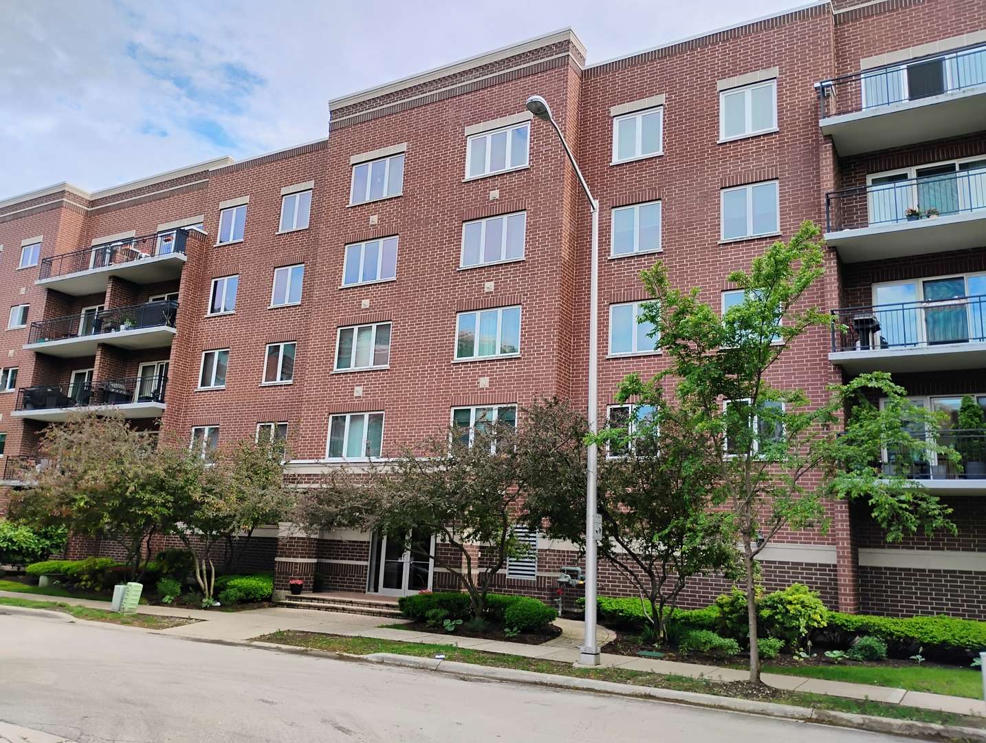 Des Plaines, IL 60016,1675 Mill ST #505