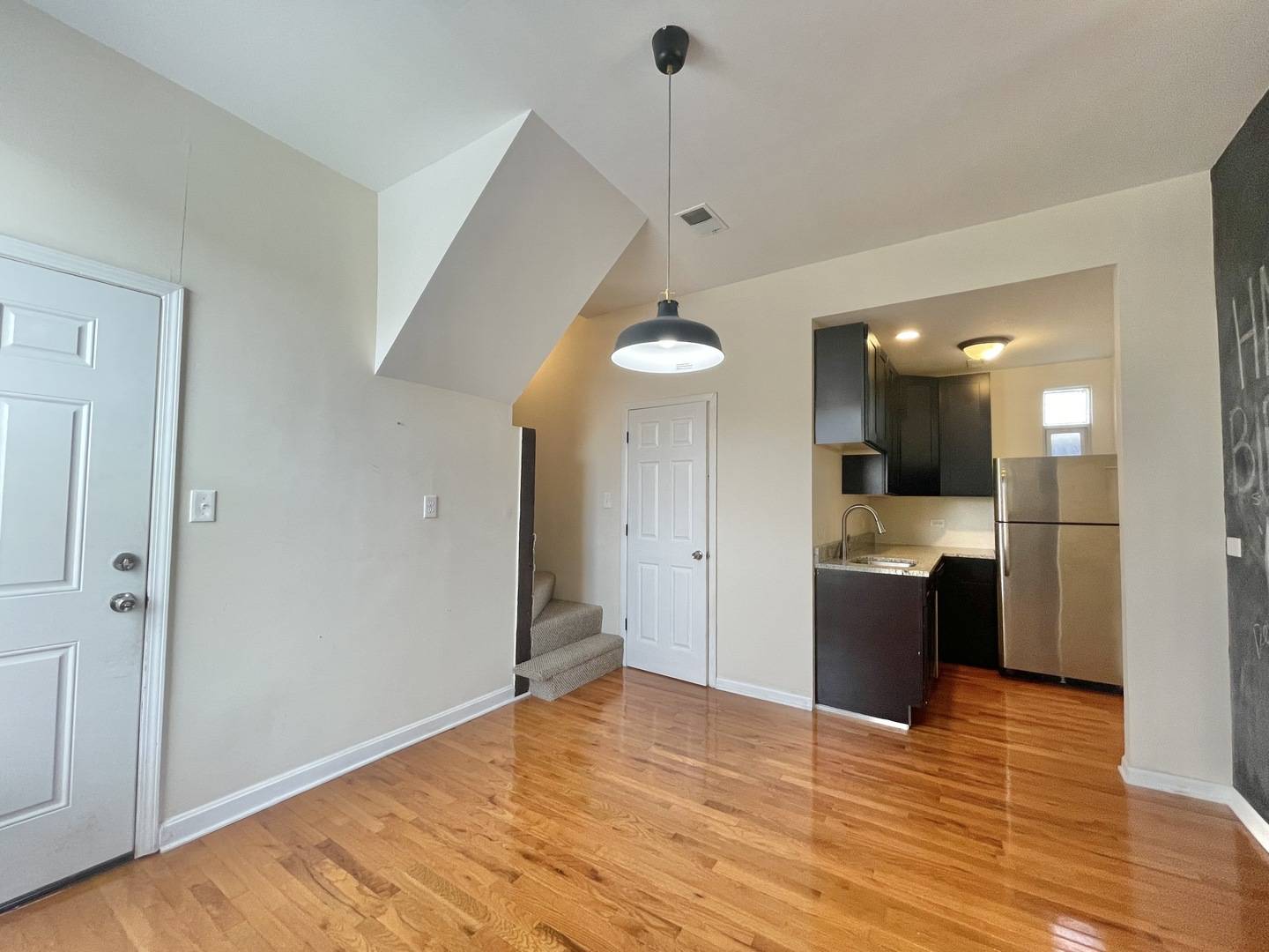 Chicago, IL 60608,1629 S Throop ST #3R