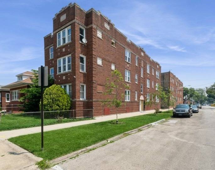 Chicago, IL 60620,1818 W 78th ST