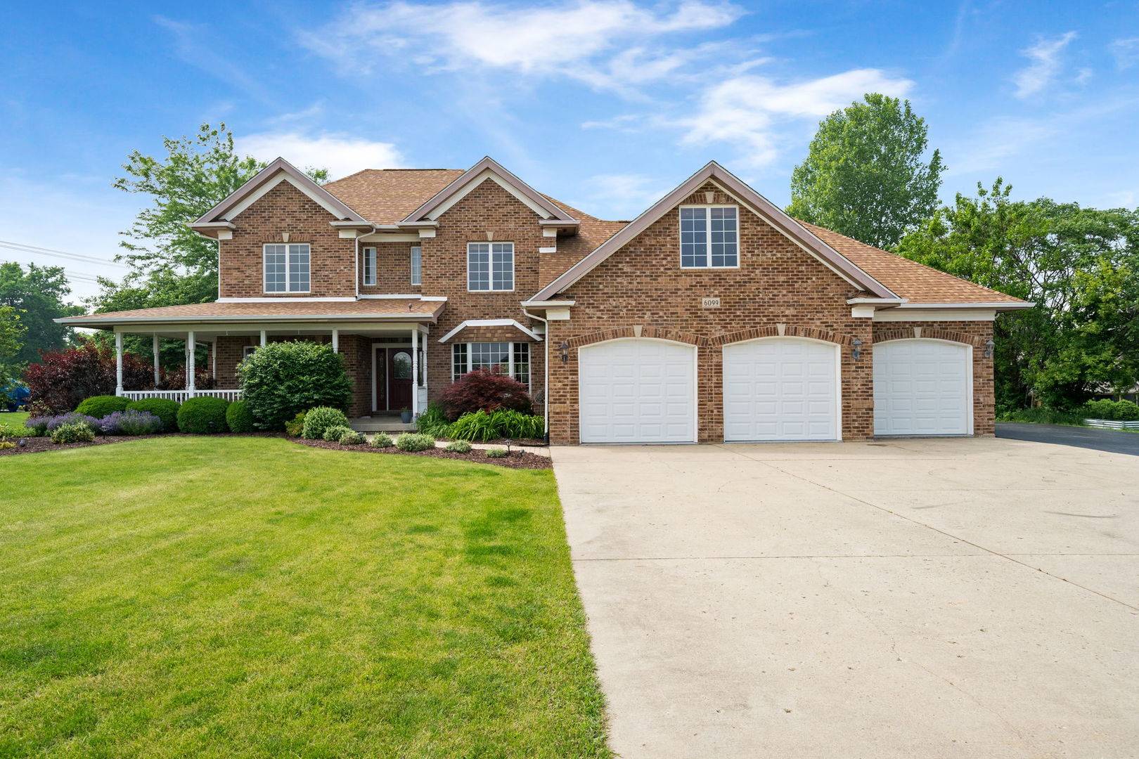 Yorkville, IL 60560,6099 Polo Club DR