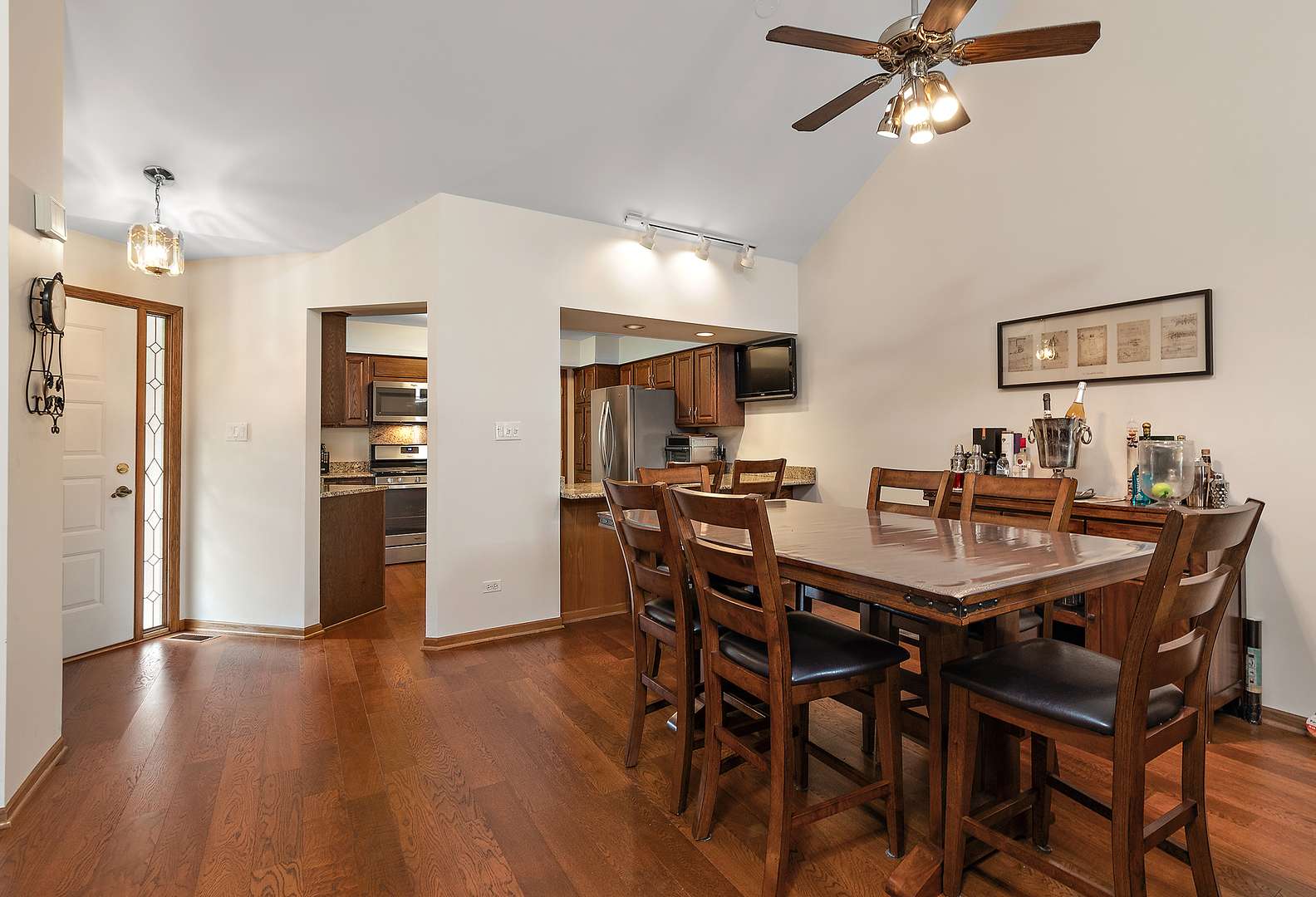 Tinley Park, IL 60477,18435 Lakeview CIR W