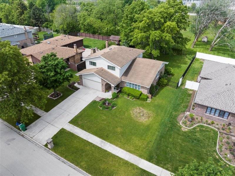 Homer Glen, IL 60491,14542 S Mustang DR