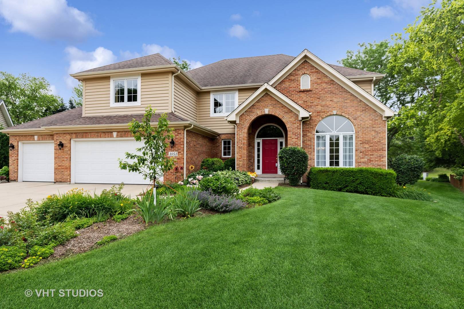 Aurora, IL 60502,1051 Chadwick CT