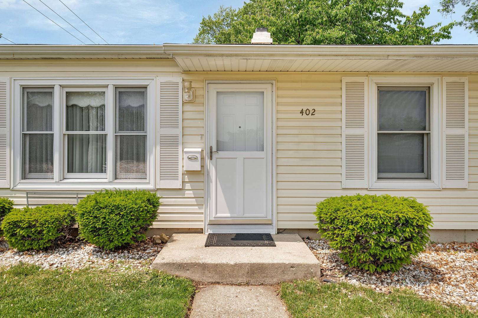 Romeoville, IL 60446,402 Kenyon AVE