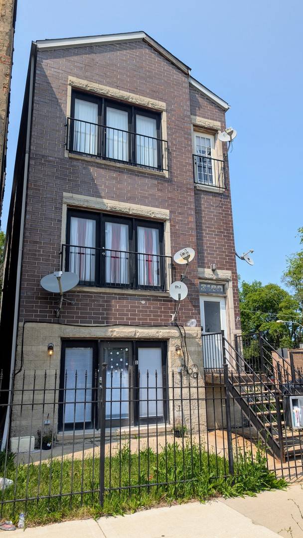 Chicago, IL 60612,3100 W Polk ST #1