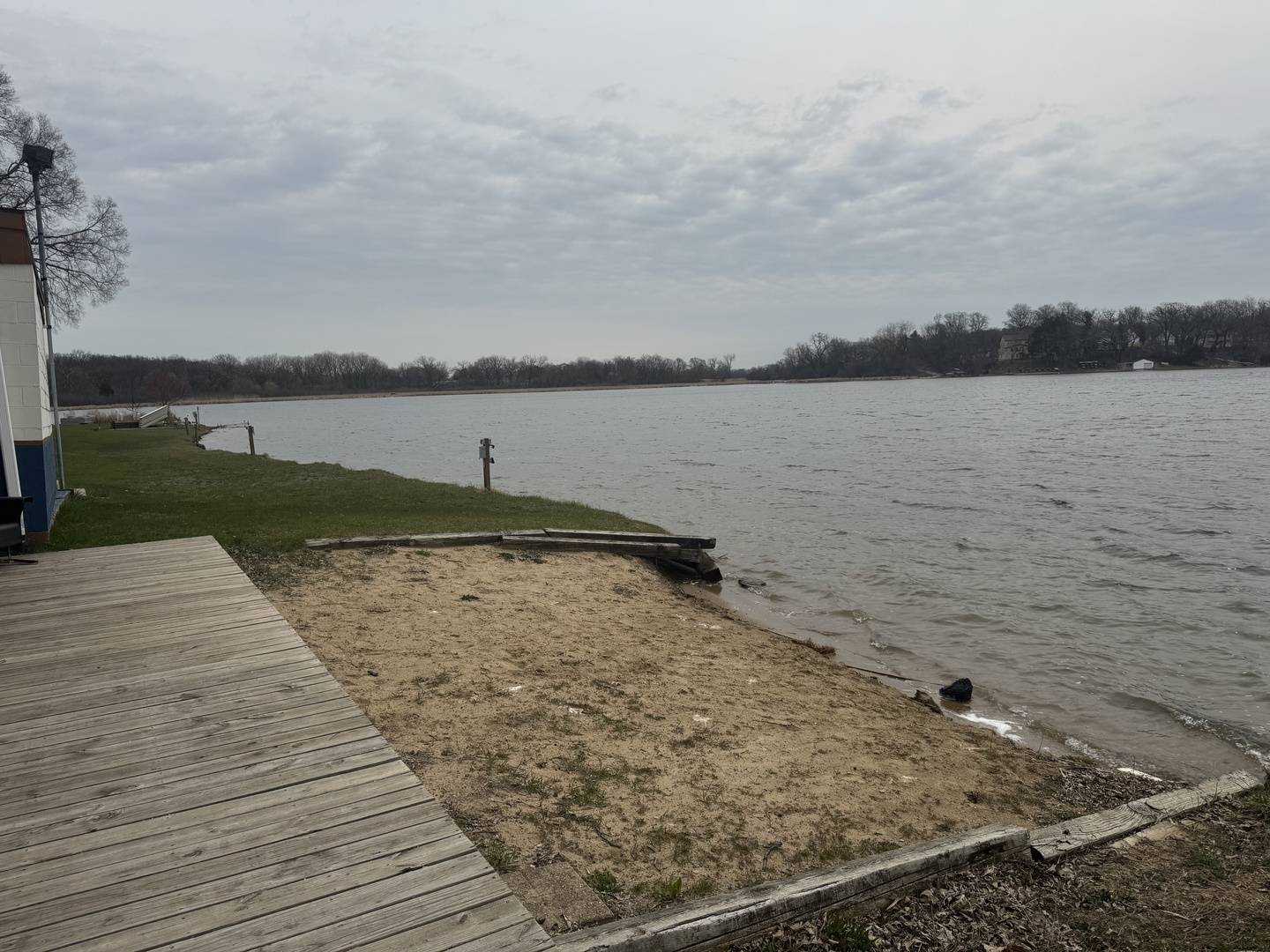 Lake Villa, IL 60046,21584 W Lake AVE