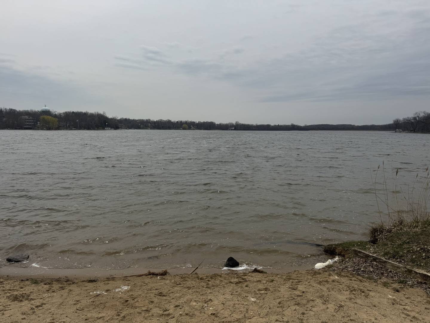 Lake Villa, IL 60046,21584 W Lake AVE