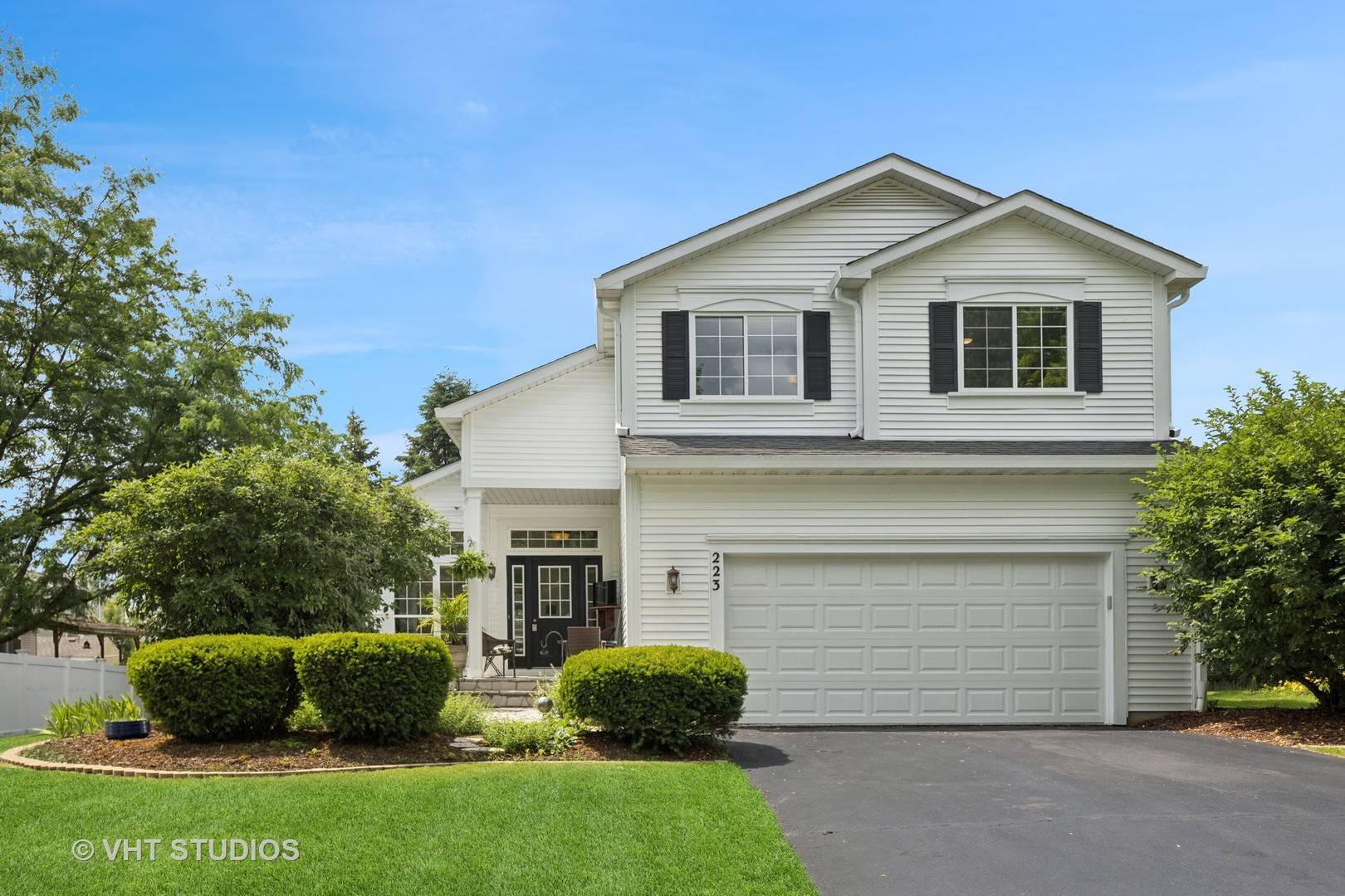 Bolingbrook, IL 60490,223 Saffron LN