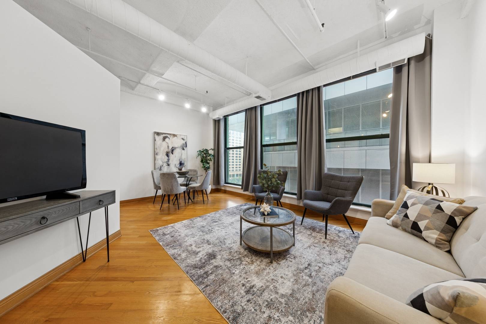 Chicago, IL 60605,633 S Plymouth CT #607