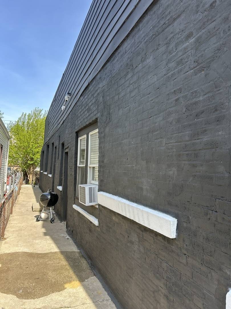 Chicago, IL 60617,9515 S Avenue N
