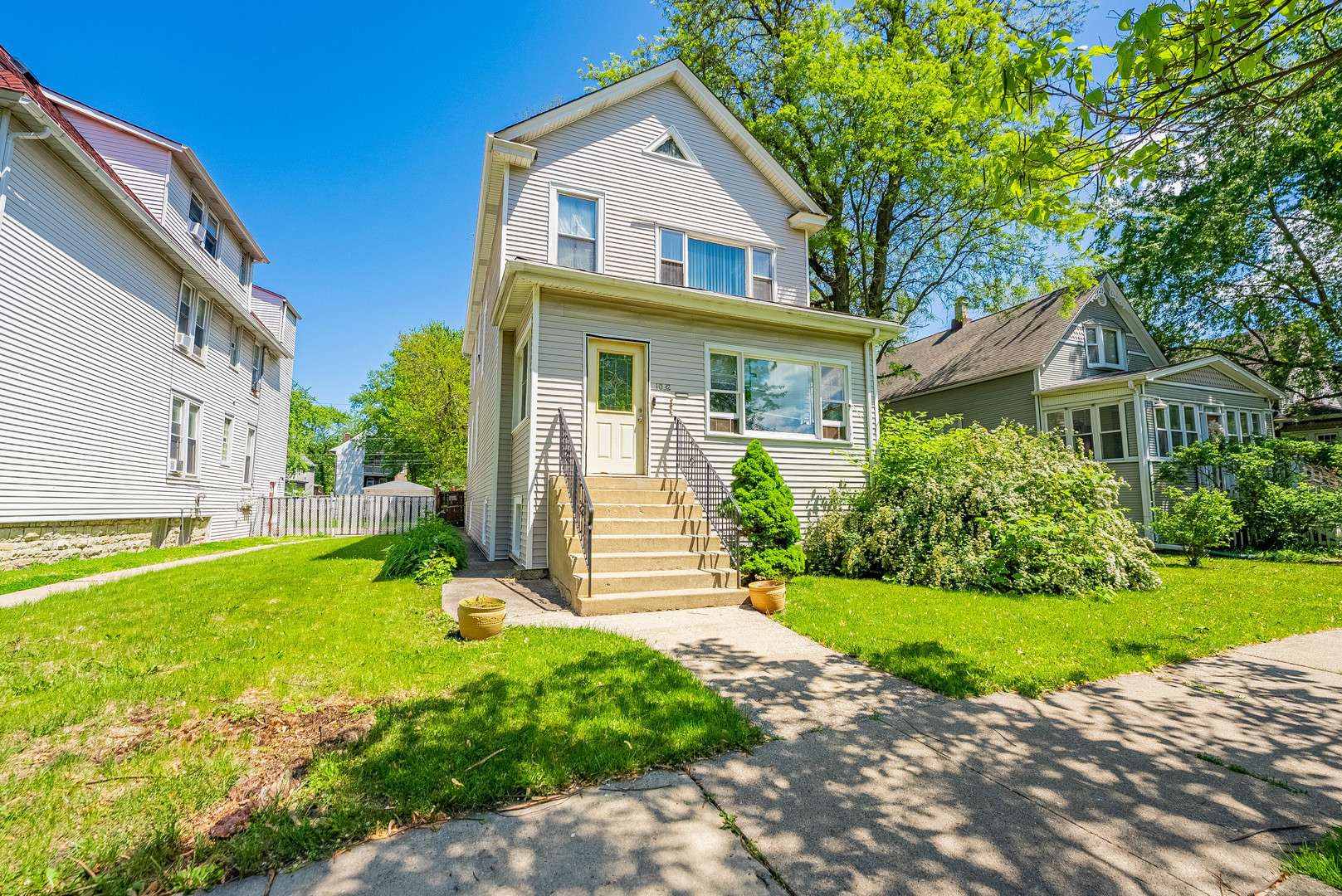 Oak Park, IL 60304,1032 S Maple AVE
