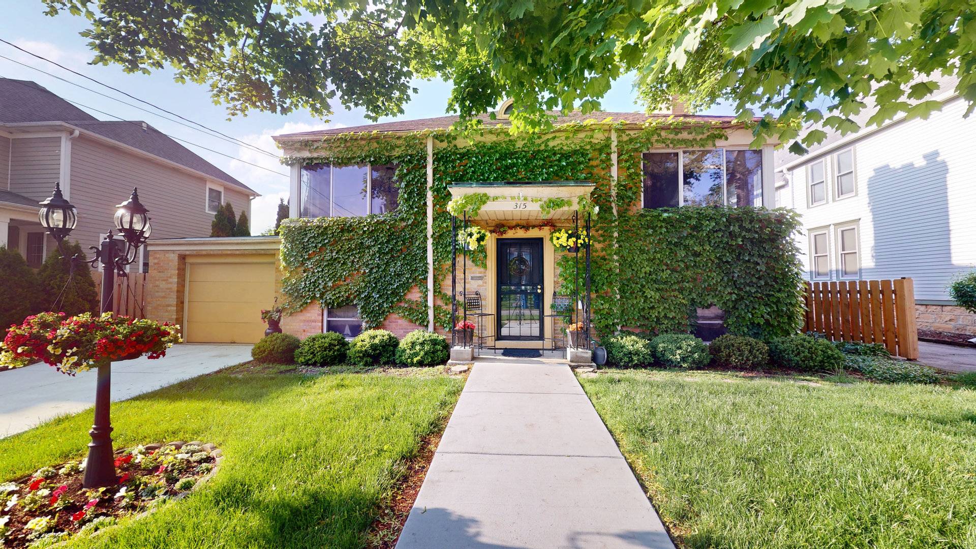 Wheaton, IL 60187,315 E Union AVE