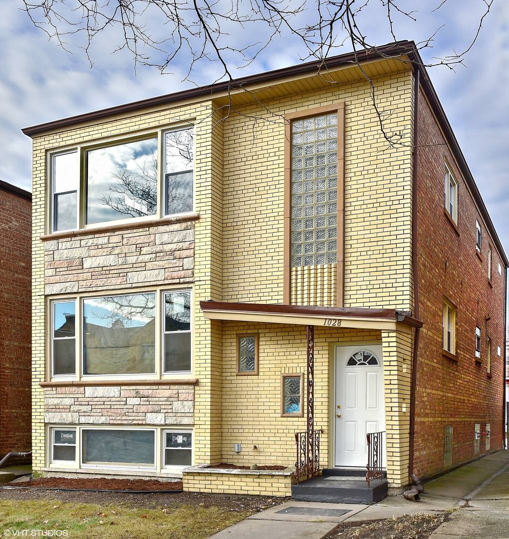 Chicago, IL 60644,1028 S Monitor AVE #2
