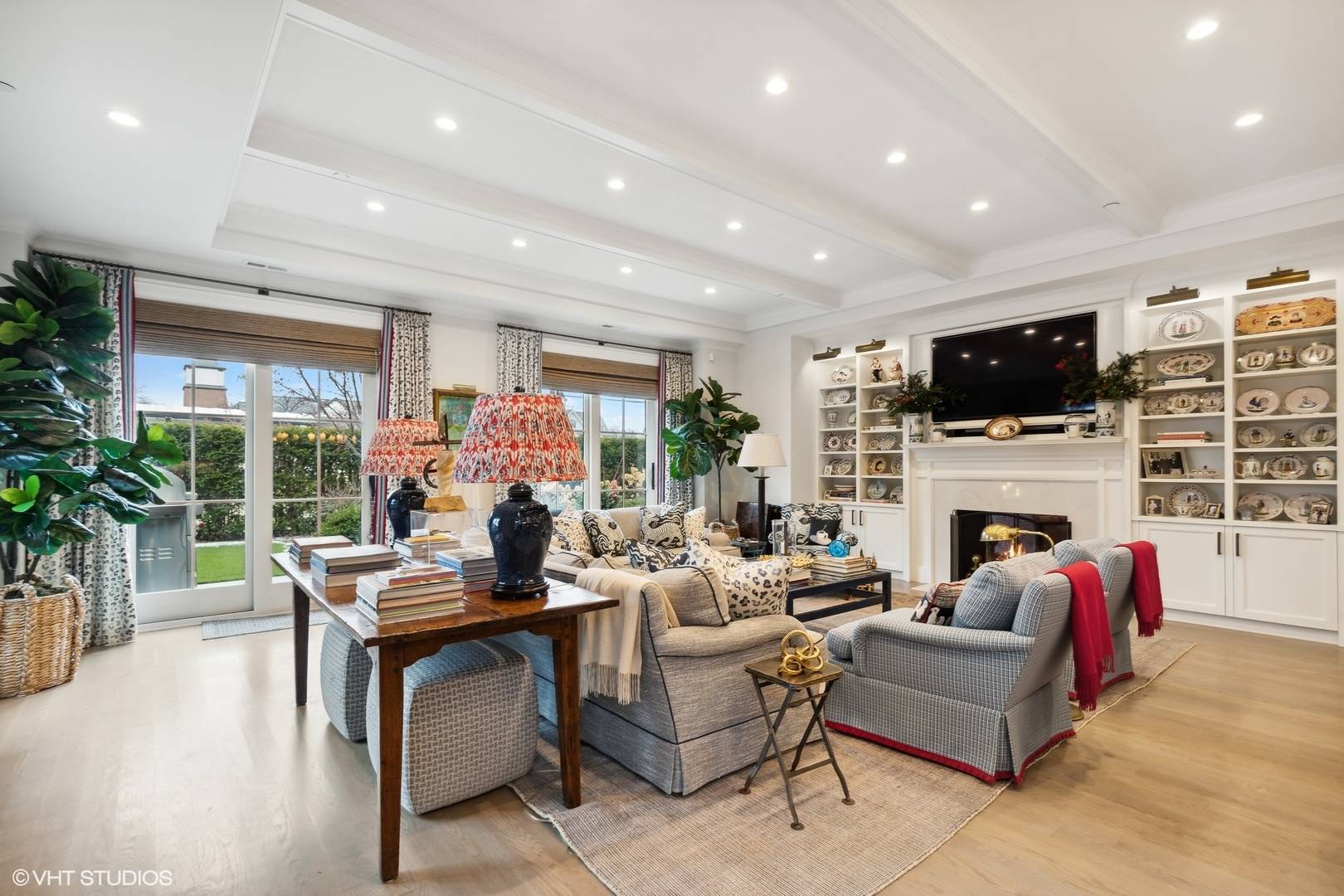 Lake Forest, IL 60045,727 N McKinley RD #100