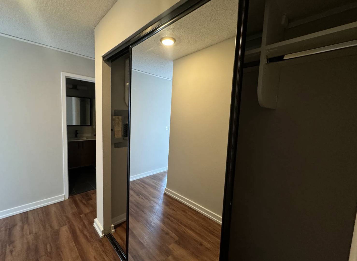 Chicago, IL 60605,1212 S Michigan AVE #2211
