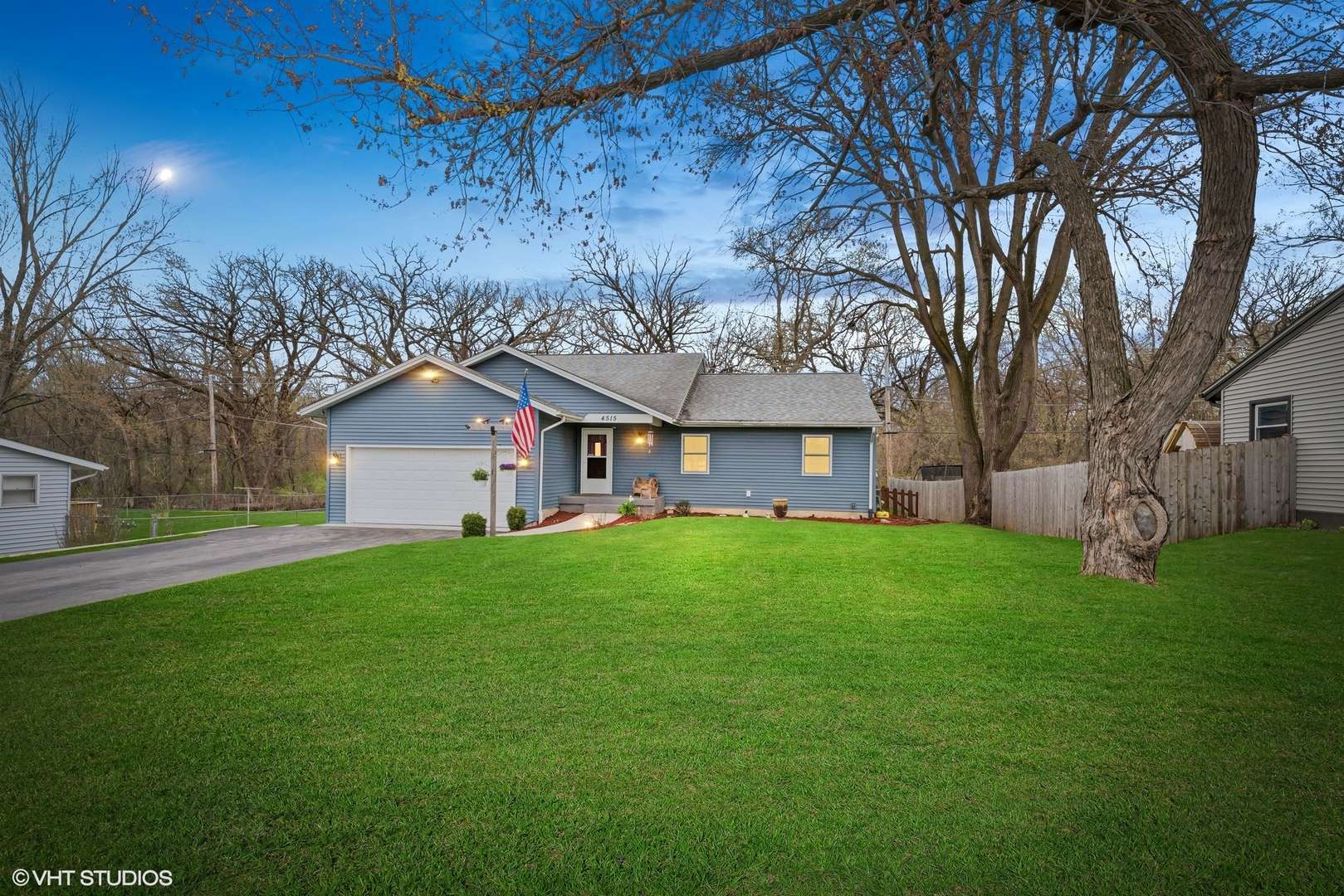 Mchenry, IL 60051,4515 Elmleaf DR