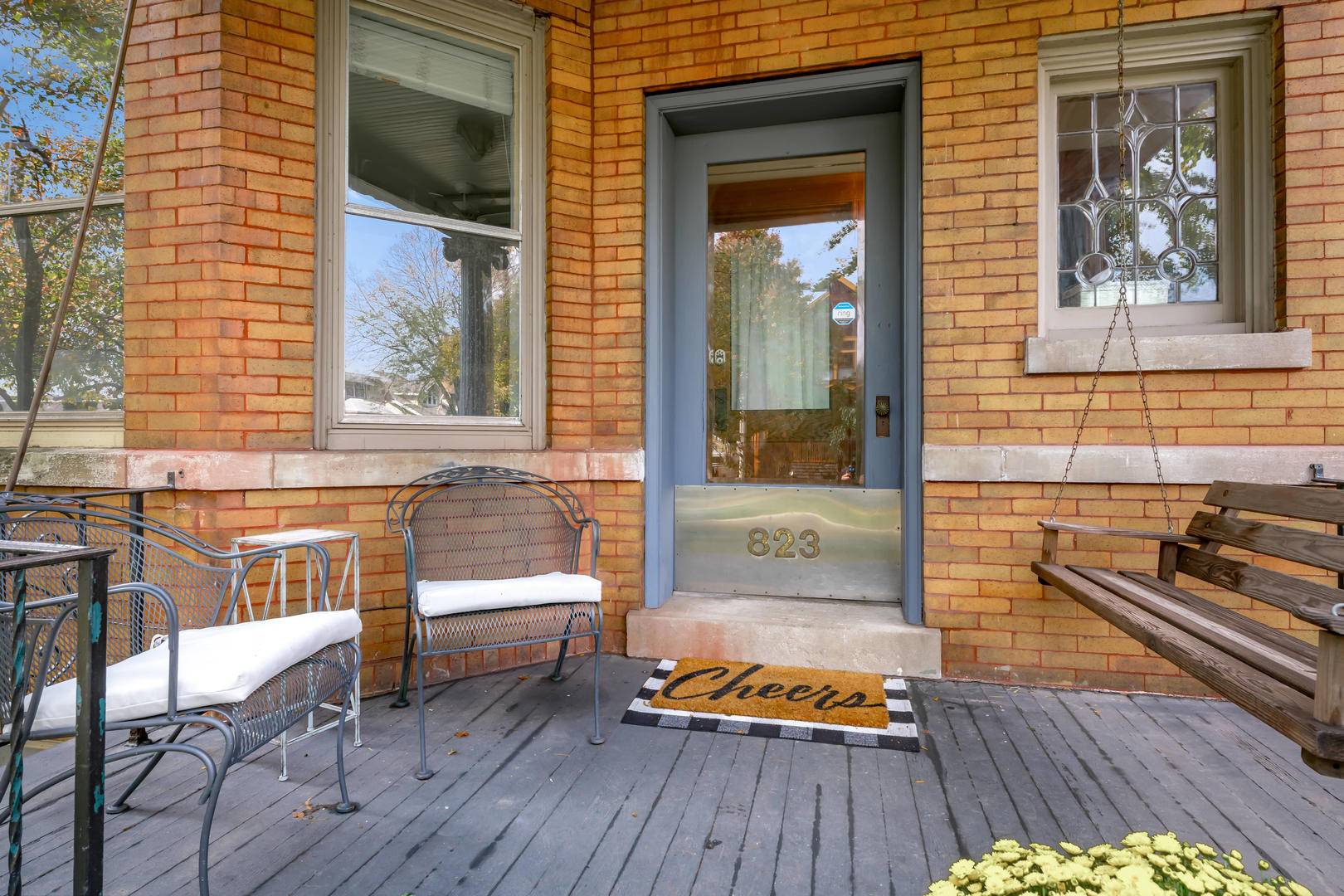 Oak Park, IL 60304,823 S Euclid AVE #1