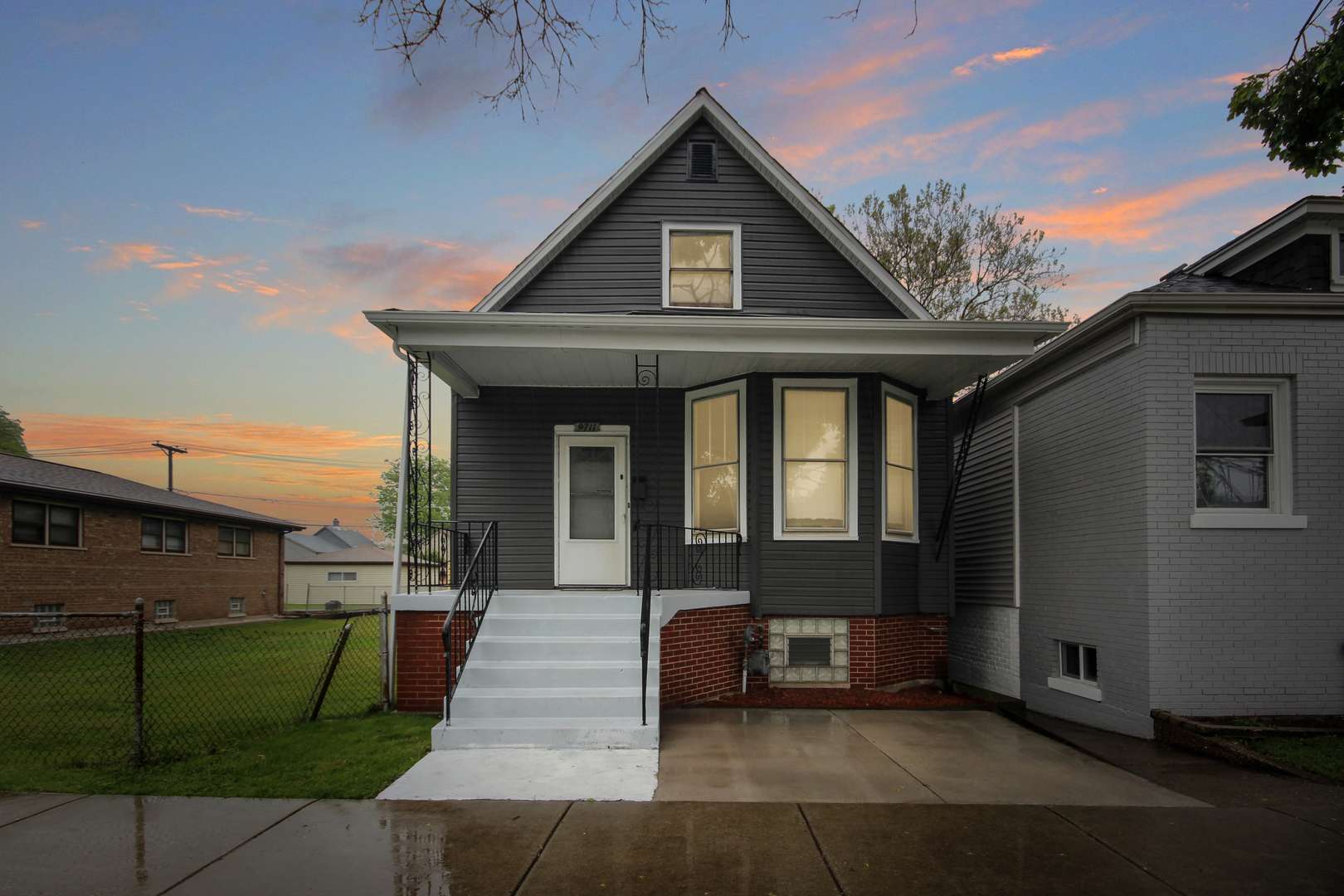 Chicago, IL 60617,9711 S Avenue N