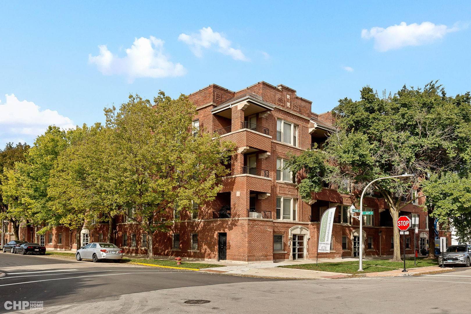 Chicago, IL 60653,4358 S Prairie AVE