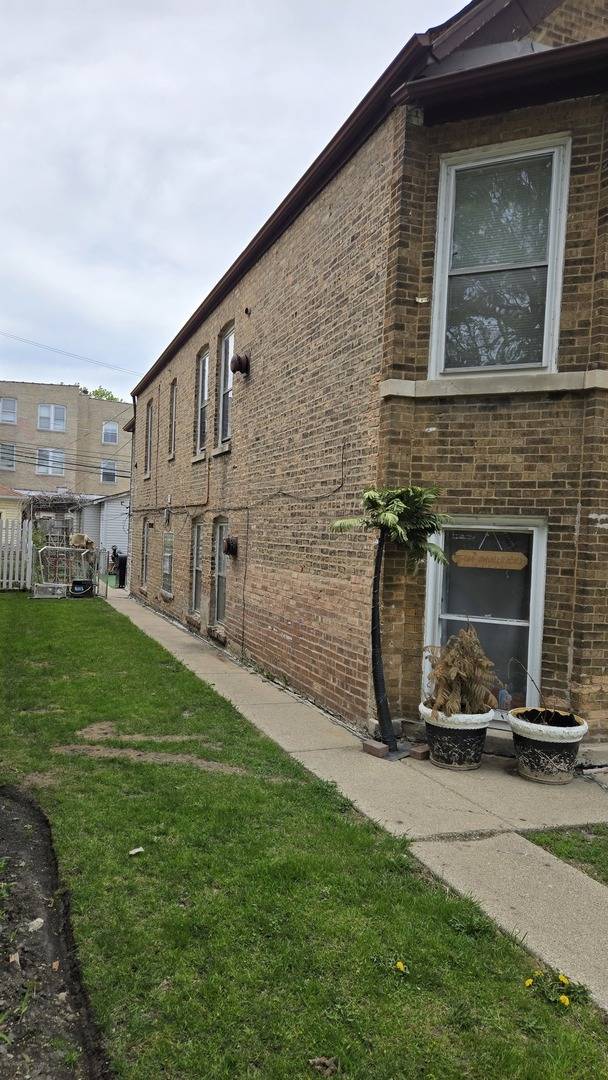 Chicago, IL 60625,Address not disclosed