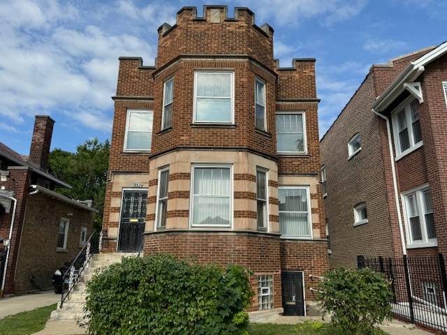 Chicago, IL 60620,7952 S ELIZABETH ST